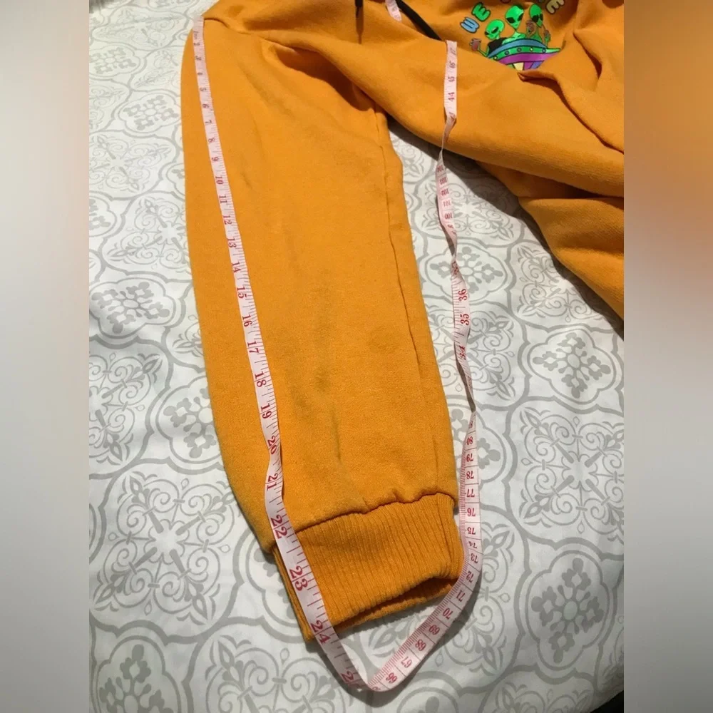 Rare Fresh Laundry We Came To Party (Size M) Alien Hoodie Orange Graphic Print